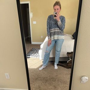 Sweater with lace detail